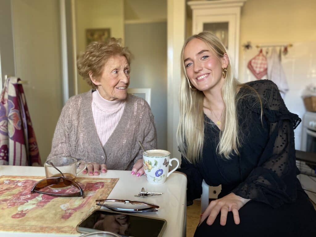 Ans (89) en Isa (22), maatjes via Careibu